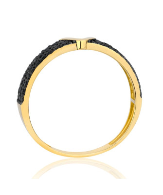 Ring with a large stone gold 8k