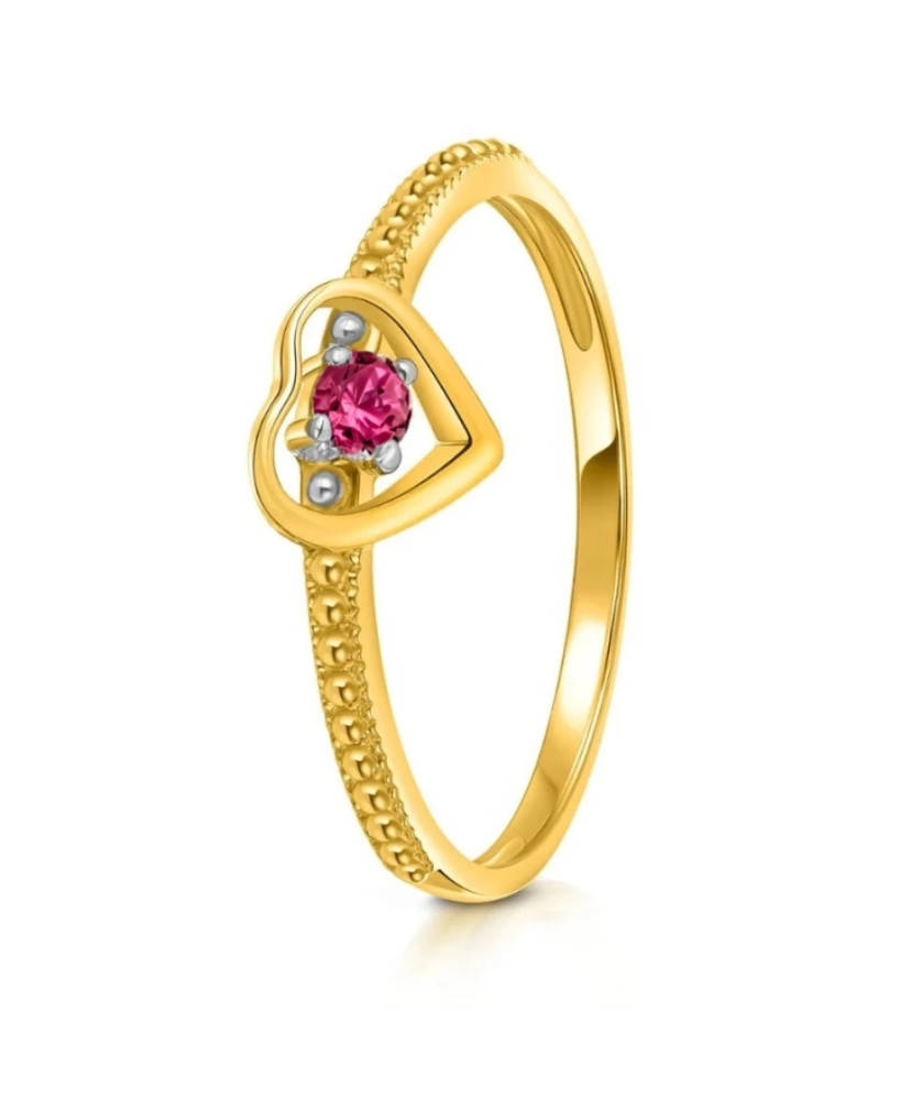 Ring with a large stone gold 8k