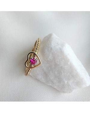 Ring with a large stone gold 8k