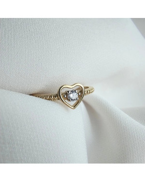 Ring with a large stone gold 8k