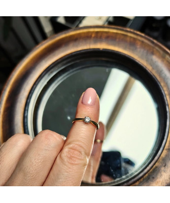 Gold Engagement Ring with a White Stone 8k Test