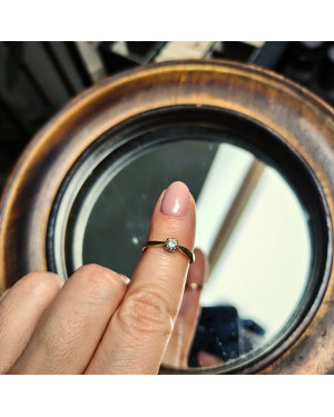 Gold Engagement Ring with a White Stone 8k Test