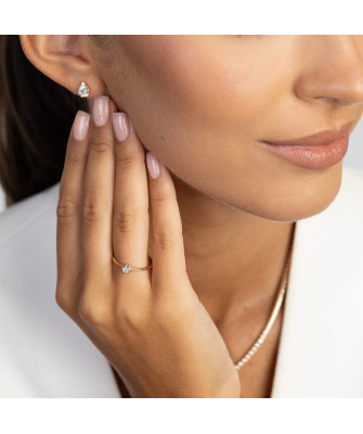 Gold ring with 0.30ct diamond certificate