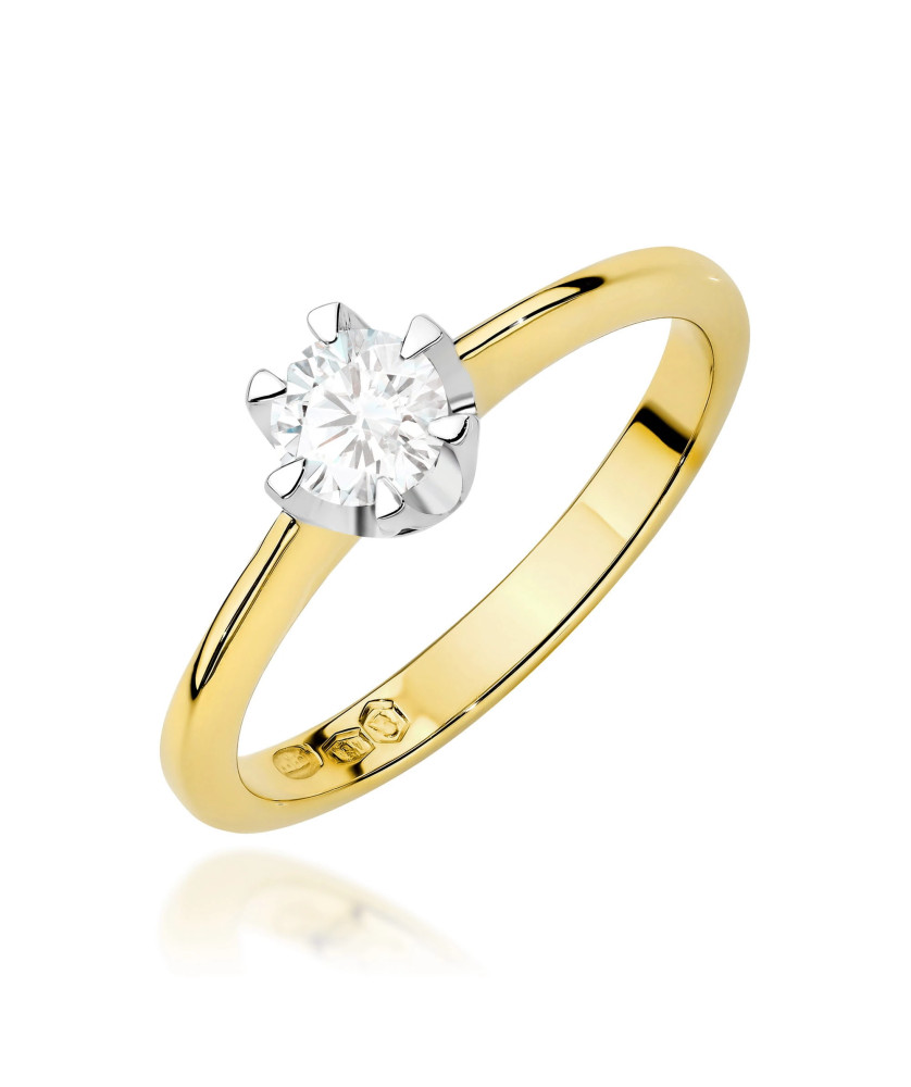 Gold ring with 0.30ct diamond certificate