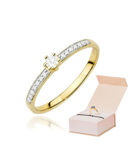 Gold ring with 0.30ct diamond certificate