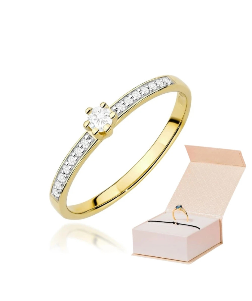 Gold ring with 0.30ct diamond certificate