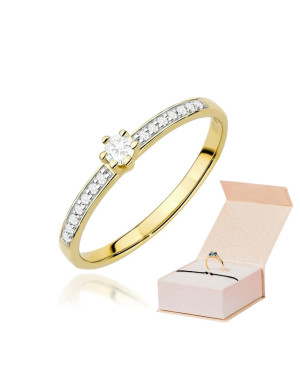 Gold ring with 0.30ct diamond certificate