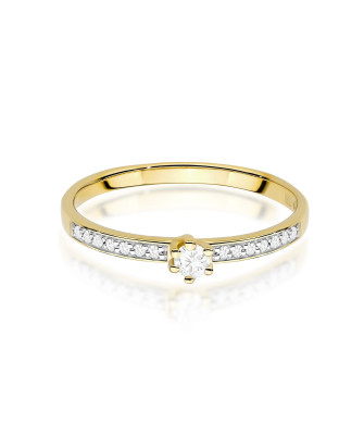 Gold ring with 0.30ct diamond certificate