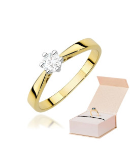 Gold ring with 0.30ct diamond certificate