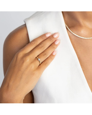 Gold ring with 0.30ct diamond certificate