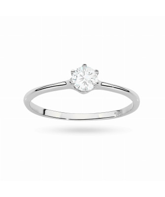 Gold ring with 0.30ct diamond certificate