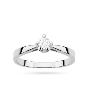 Gold ring with 0.30ct diamond certificate