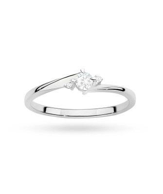 Gold ring with 0.30ct diamond certificate