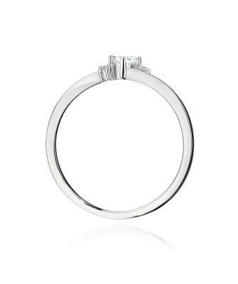 Gold ring with 0.30ct diamond certificate