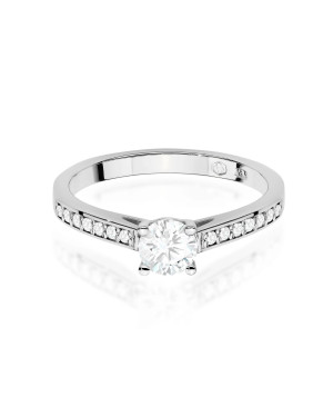 Gold ring with 0.30ct diamond certificate