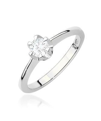 Gold ring with 0.30ct diamond certificate