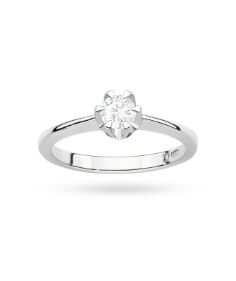 Gold ring with 0.30ct diamond certificate