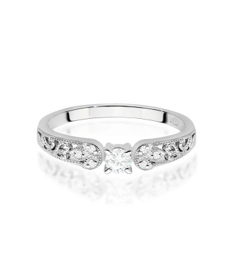 Gold ring with 0.30ct diamond certificate