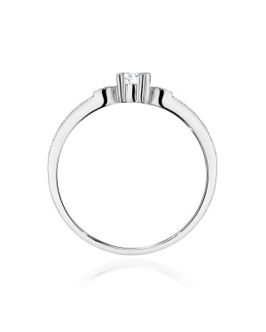 Gold ring with 0.30ct diamond certificate