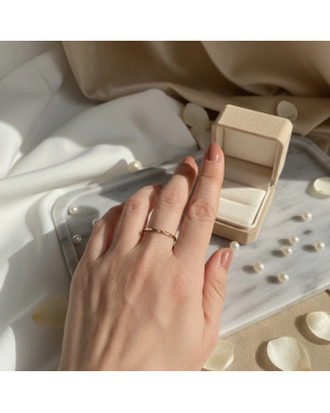 Gold ring 8k with stones