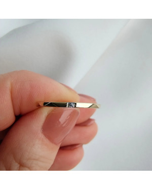 Gold ring 8k with stones