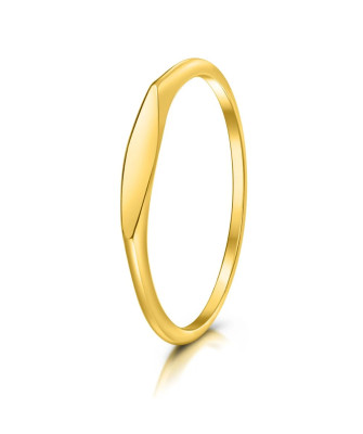 Gold ring 8k with stones