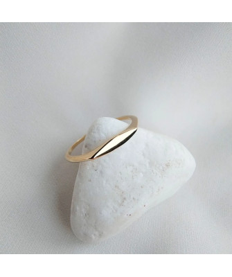 Gold ring 8k with stones