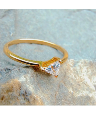 8k gold ring with stones