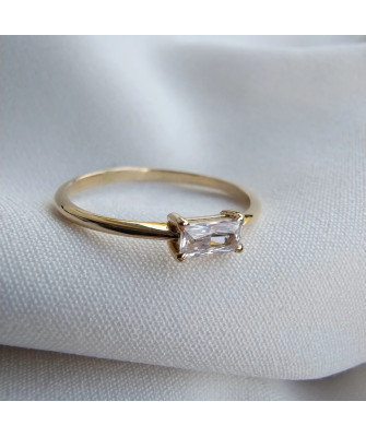 8k gold ring with stones
