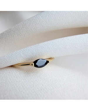 Gold ring 8k with stones