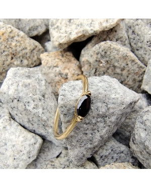 Gold ring 8k with stones