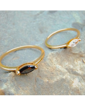 Gold ring 8k with stones