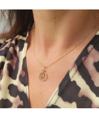 Gold pendant foot charm 14k