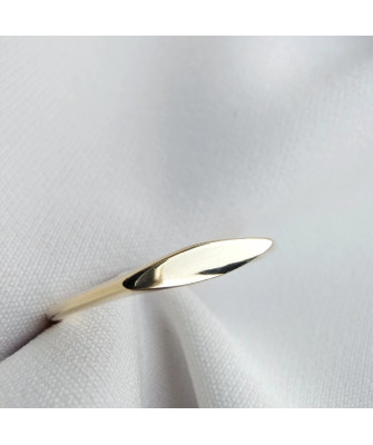 Gold ring 8k with stones