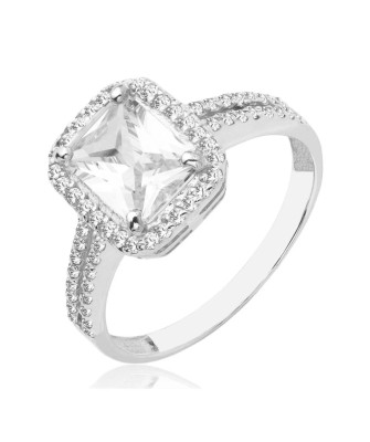 Engagement ring large stone