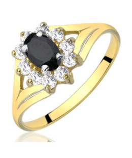 14k Gold Ring With Black Oval Zirconia – Elegant Contrast Design