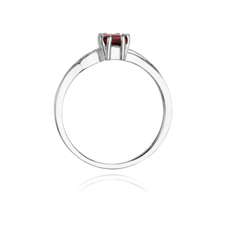 Ring with garnet, white gold, 0.70ct GoldJewellery
