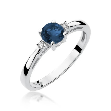 Sapphire engagement ring in white gold GoldJewellery