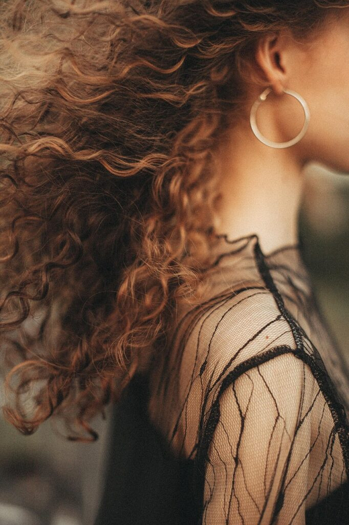What to Consider When Choosing Jewellery for Autumn?